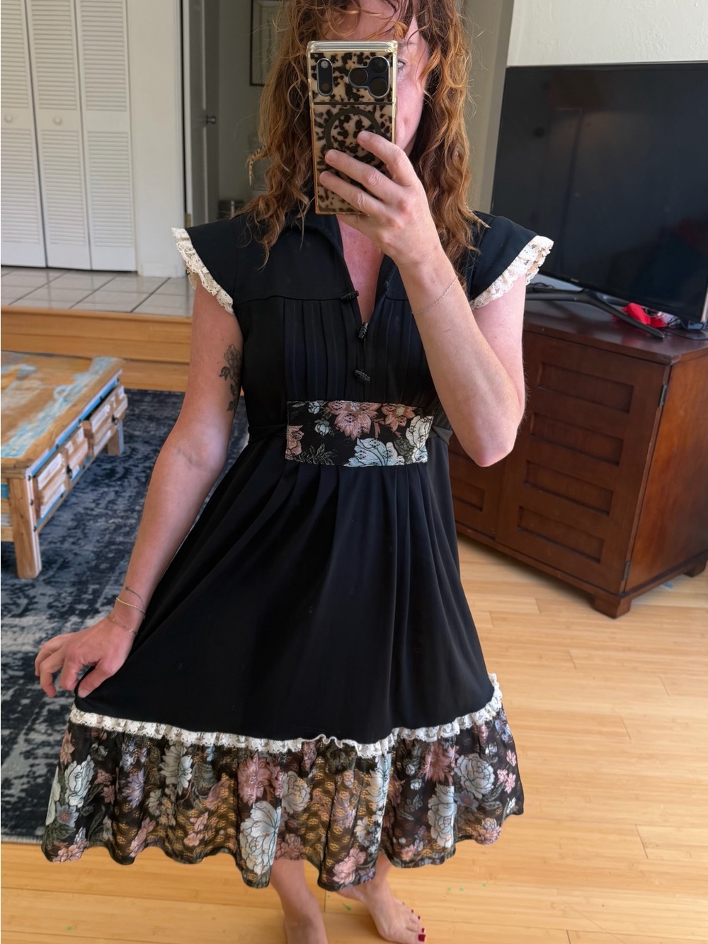 Vintage Floral Trim Women’s Dress